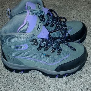Womans Hi-Tec hiking boots size 6.5